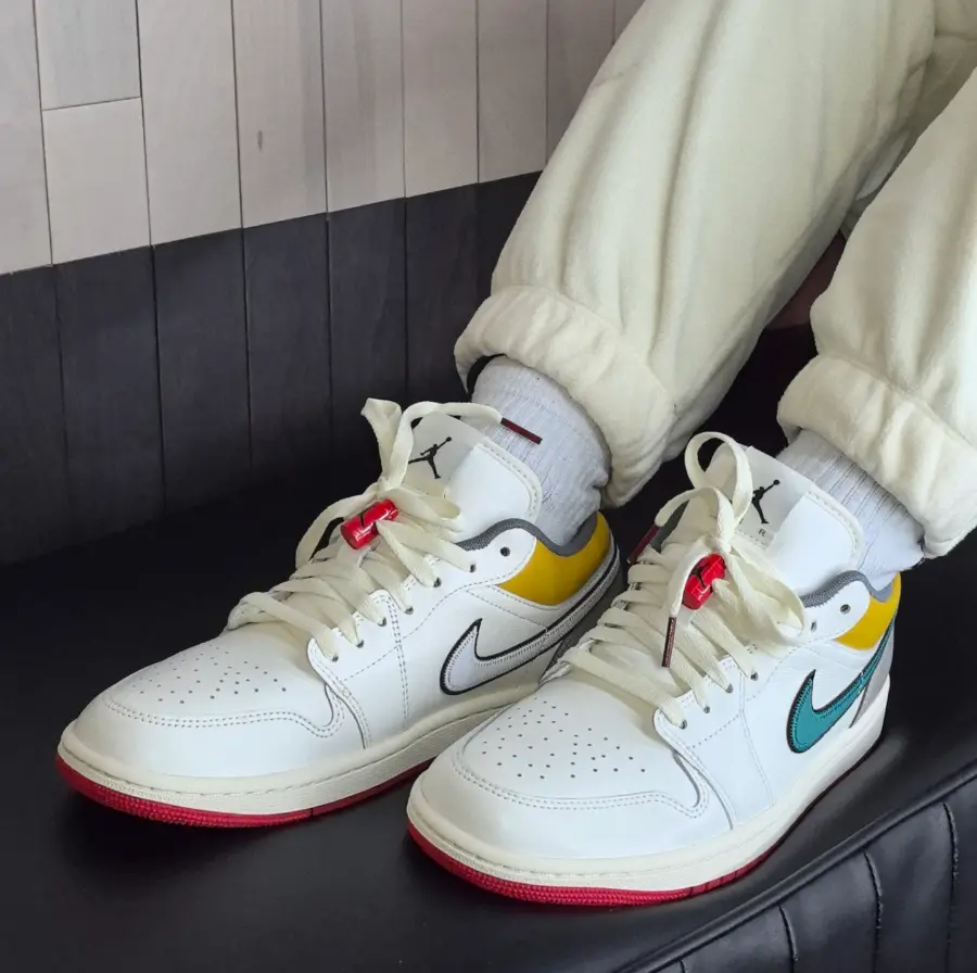 Giày Nike Air Jordan 1 Low Premium ‘Sail Yellow Ochre’ HV4511-133 - Ảnh 3
