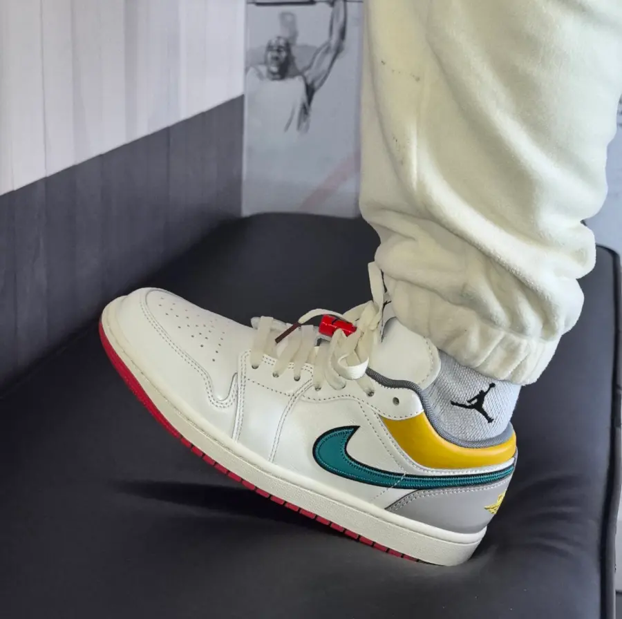Giày Nike Air Jordan 1 Low Premium ‘Sail Yellow Ochre’ HV4511-133 - Ảnh 5