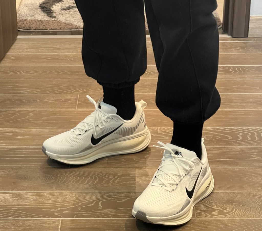 Giày Nike Vomero 18 ‘Summit White Coconut Milk’ HM6803-101 - Ảnh 4