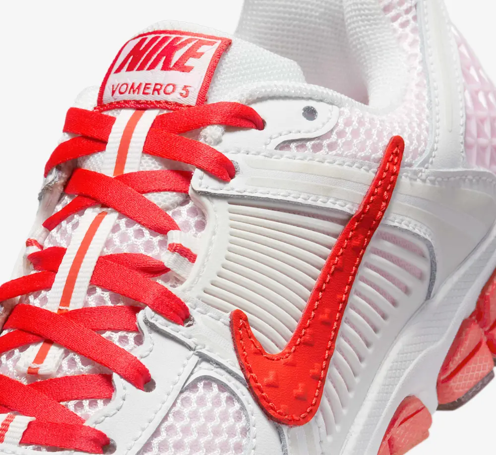 Alternative view of Giày Nike Air Zoom Vomero 5 GS ‘Valentine’s Day’ HV5171-121