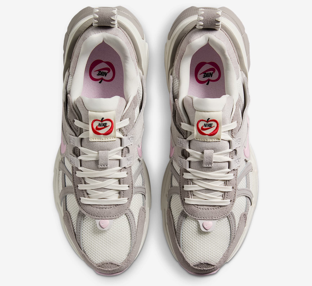 Alternative view of Giày Nike V2K Run ‘Sail Pink Foam’ HV5997-161