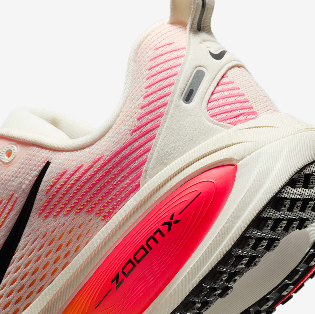 Alternative view of Giày Nike Vomero 18 ‘Sail Bright Crimson’ HM6804-100