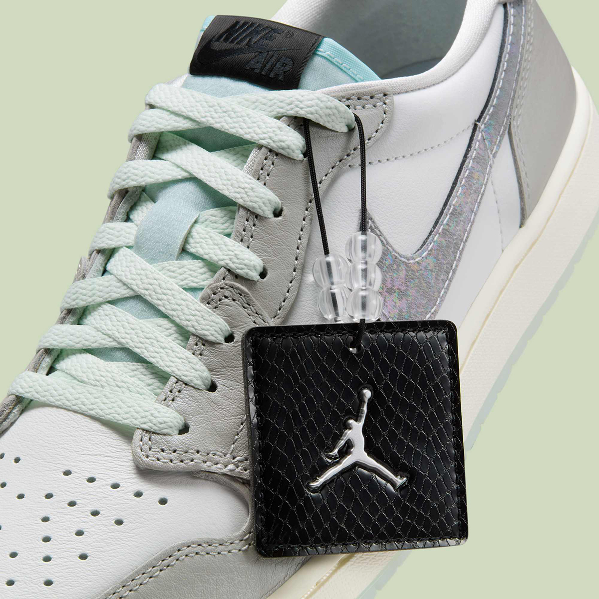 Giày Nike Air Jordan 1 Retro Low OG GS ‘Year Of The Snake’ HF3207-100 - Ảnh 2