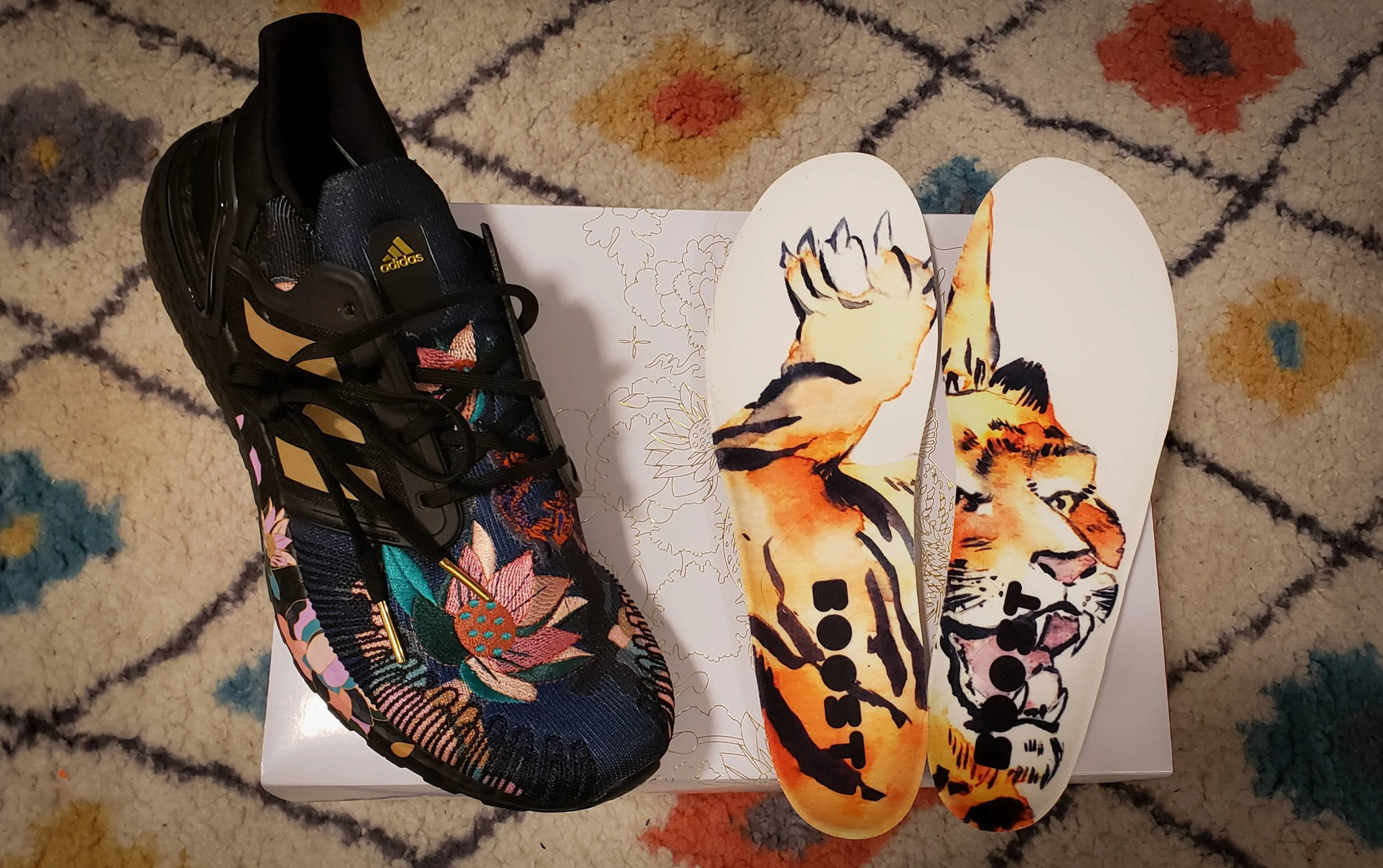 Giày Adidas Ultraboost 20 ‘Core Black Royal’ FX3602 - Ảnh 4