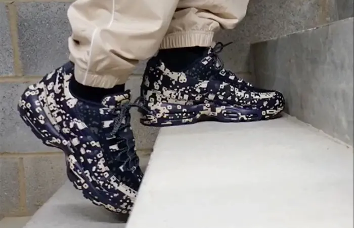 Giày Nike Cav Empt x Air Max 95 ‘Blackened Blue’ AV0765-400 - Ảnh 4