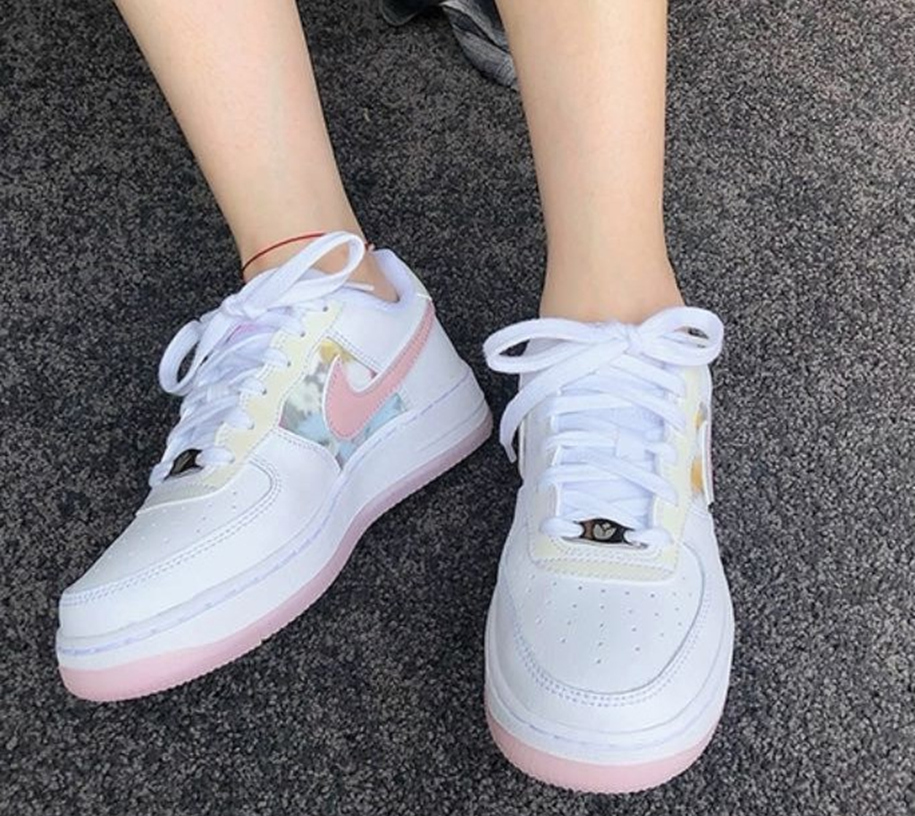 Alternative view of Giày Nike Air Force 1 Low LV8 'Floral' CN8535-100