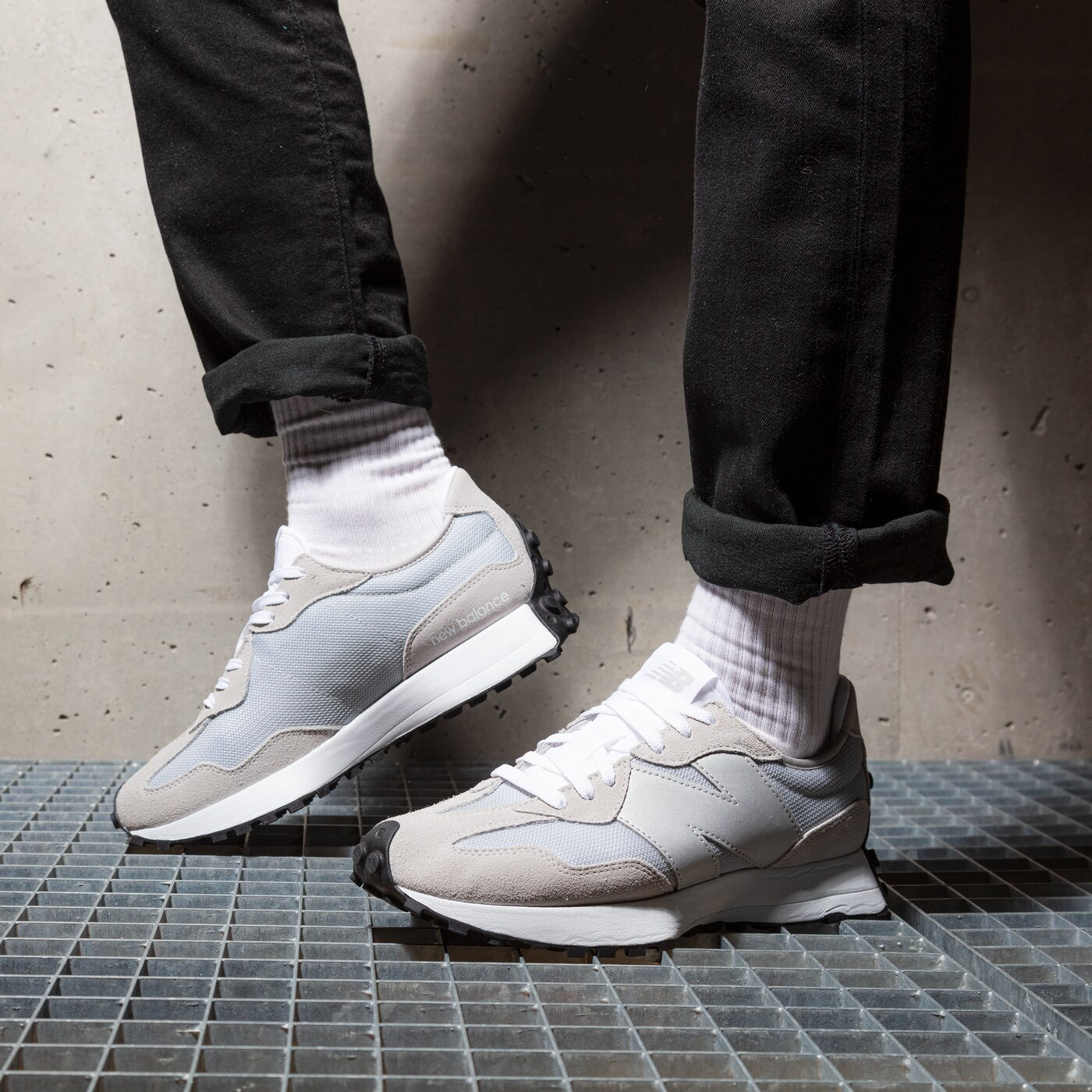 Giày New Balance 327 ‘Rain Cloud Metallic Silver’ MS327MA1 - Ảnh 3