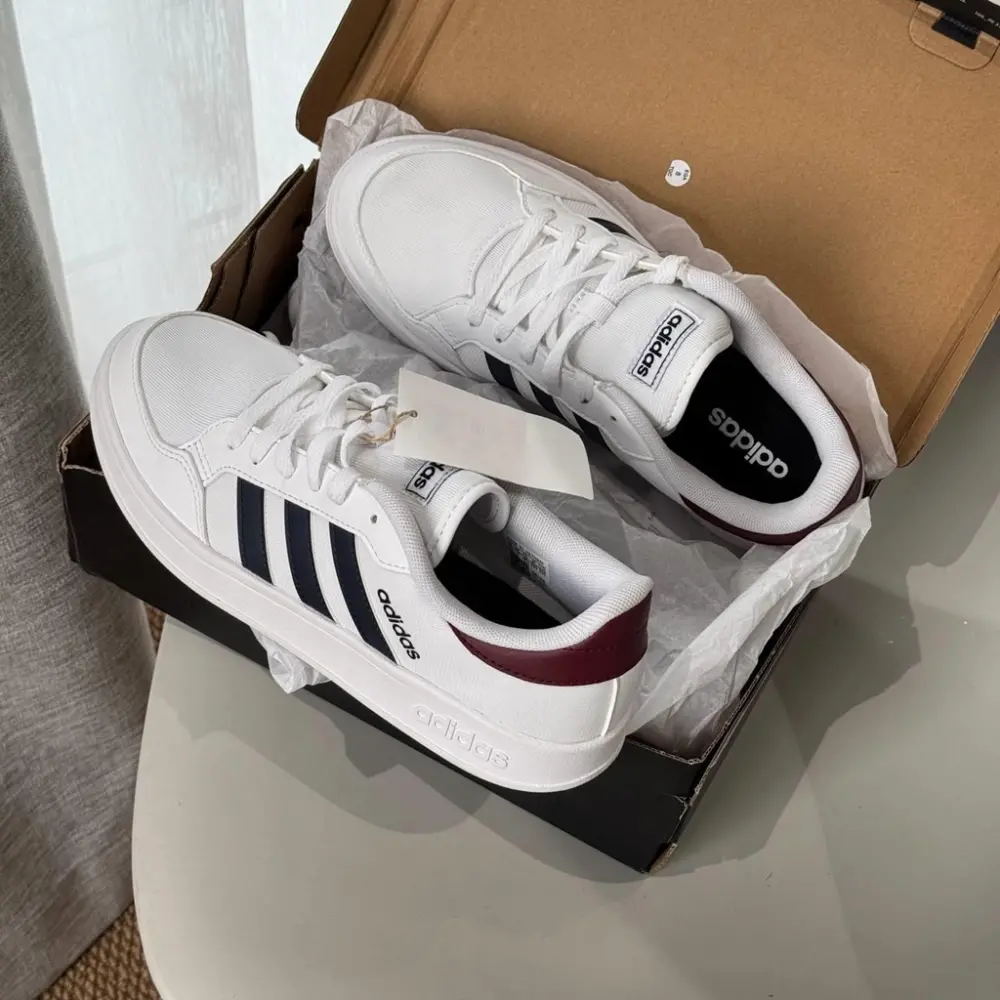 Alternative view of Giày Adidas Zapatillas Breaknet ‘Cloud White’ GY3585