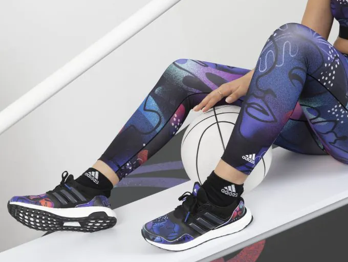 Alternative view of Giày Wmns UltraBoost S&L DNA 'Black Night Flash'FZ2917