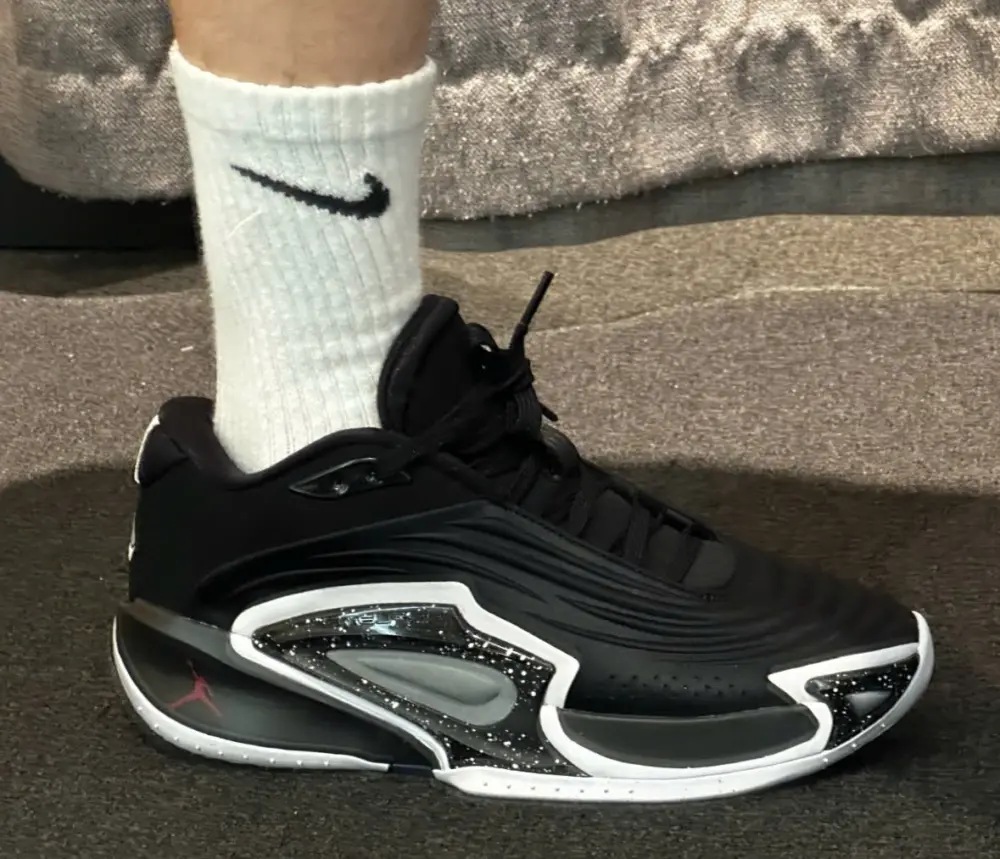 Alternative view of Giày Nike Air Jordan Luka 3 ‘Speedway’ FQ1284-001