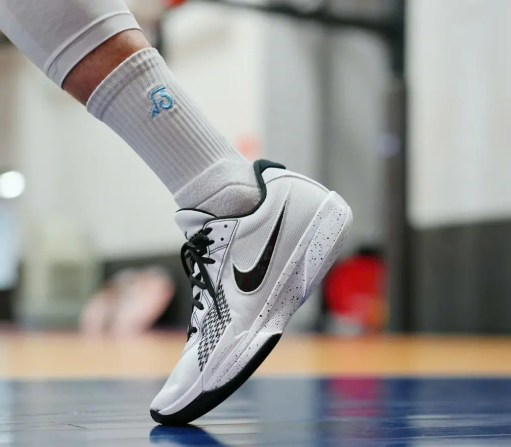 Alternative view of Giày Nike G.T. Cut Academy ‘White Black’ FB2599-103