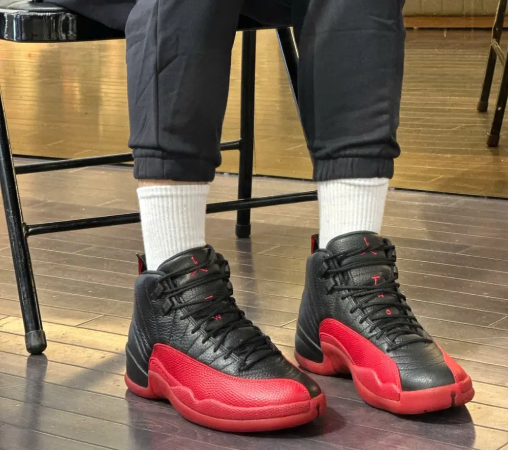 Alternative view of Giày Nike Air Jordan 12 Retro 'Flu Game' CT8013-002
