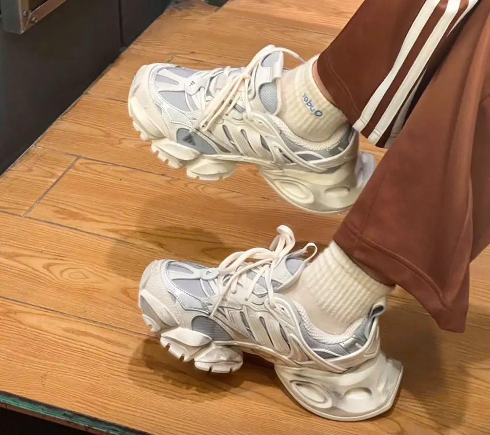 Alternative view of Giày Adidas Vento XLG Deluxe ‘Sail Grey’ JS1588
