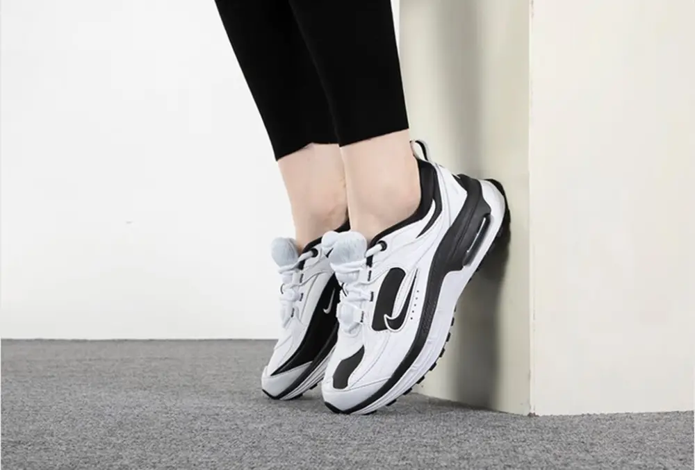 Alternative view of Giày Nike Air Max Bliss ‘White Black’ FJ7737-101