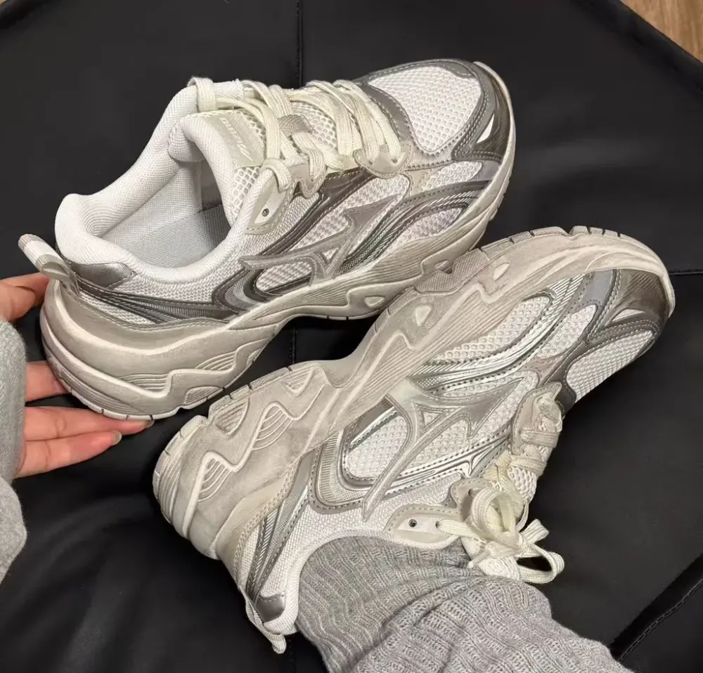Alternative view of Giày Mizuno Trainer 2K ‘White Grey’ D1GH250403