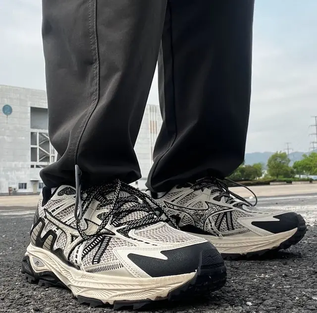 Alternative view of Giày Mizuno Racer Trail ‘Cream Black White’ D1GH223801