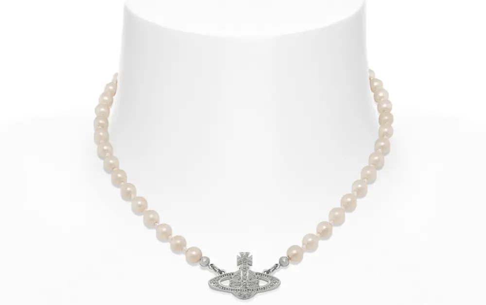 Vòng Cổ Vivienne Westwood Mini Bas Relief Pearl Choker ‘Silver’ 8050889135067