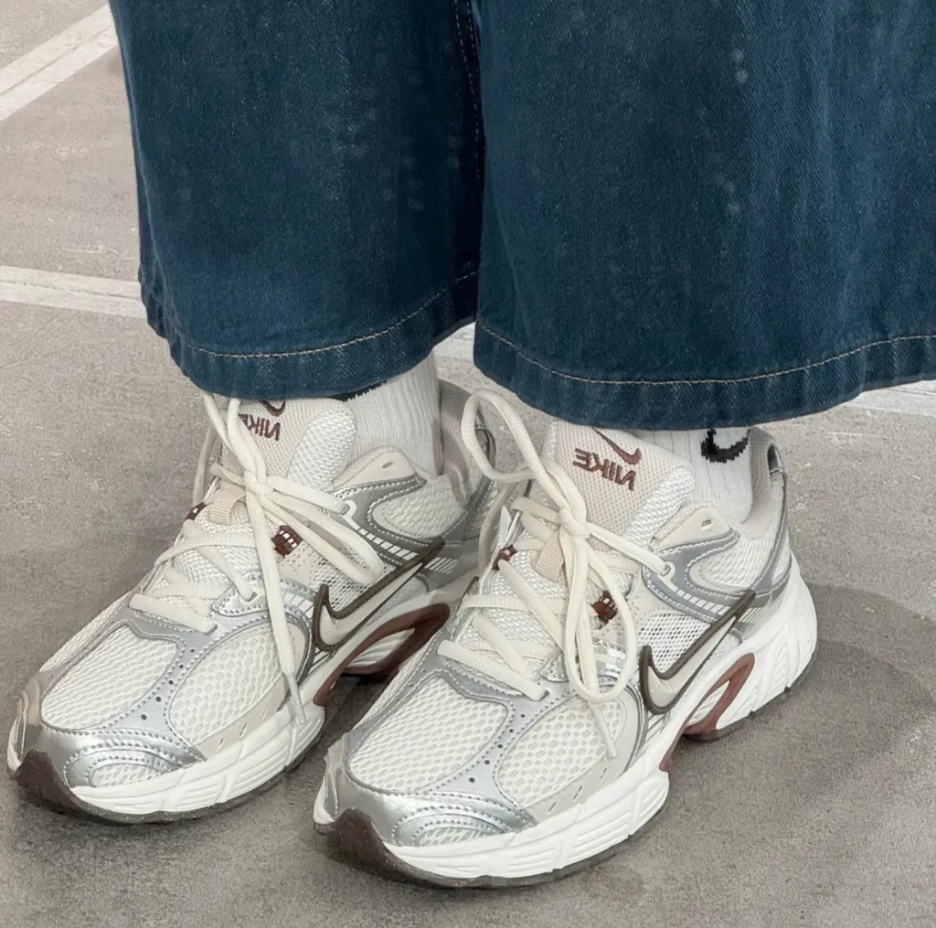 Giày Nike V5 RNR 'Sail Fonner Brown' HQ7901-102 - Ảnh 3