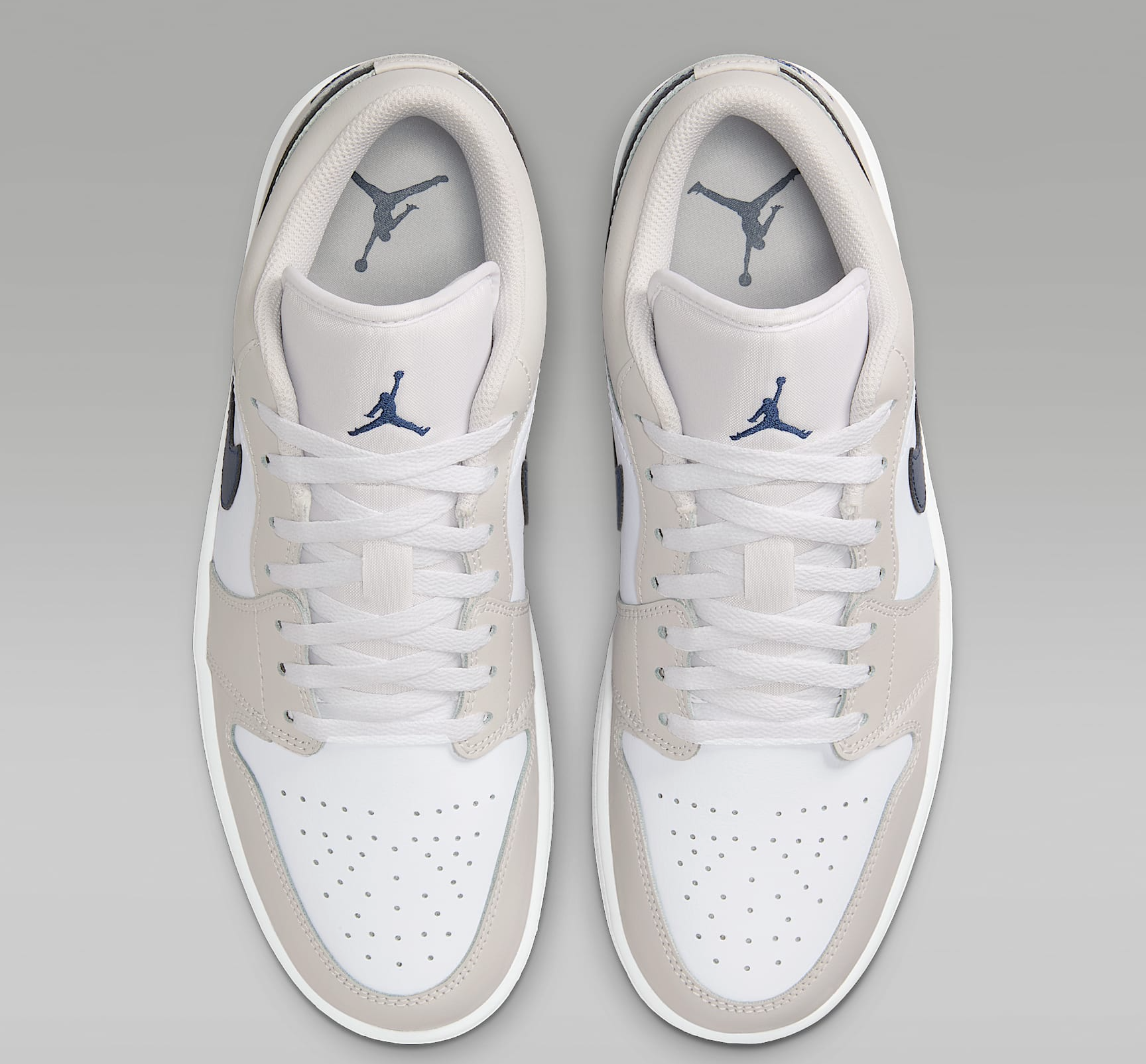 Giày Nike Air Jordan 1 Low ‘Georgetown’ 553558-146 - Ảnh 5