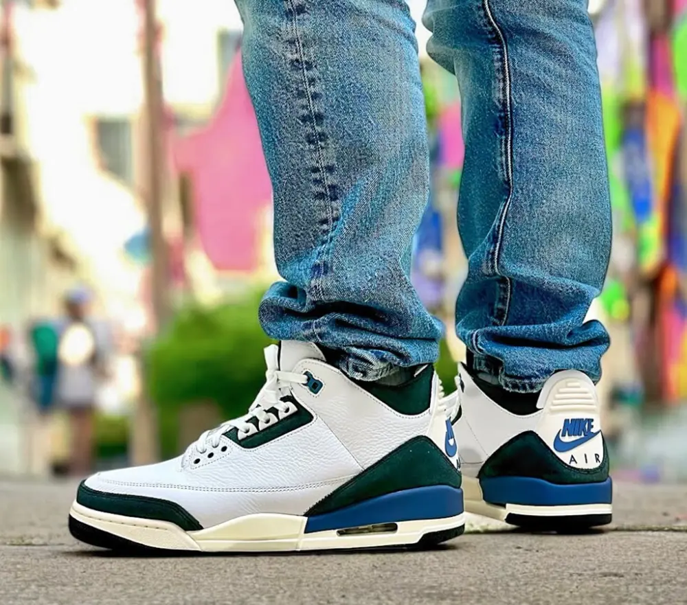 Alternative view of Giày Nike Air Jordan 3 x A Ma Maniere ‘Diffused Blue’ HV8571-100