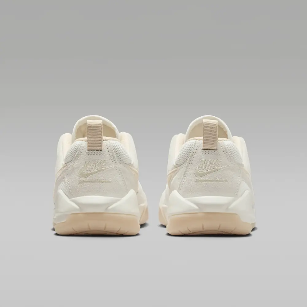 Giày Nike Air Jordan CMFT 'Era Sail Ratta' HJ6778-102 - Ảnh 3