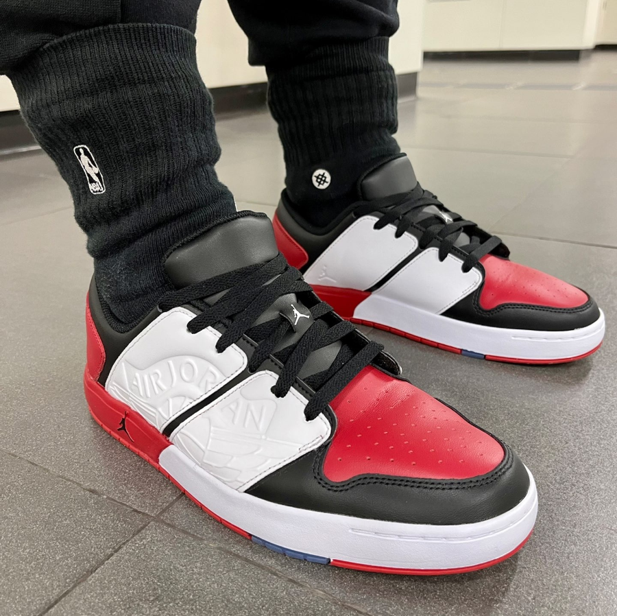 Alternative view of Giày Nike Air Jordan 1 Low ‘Chicago’ DV5141‑601