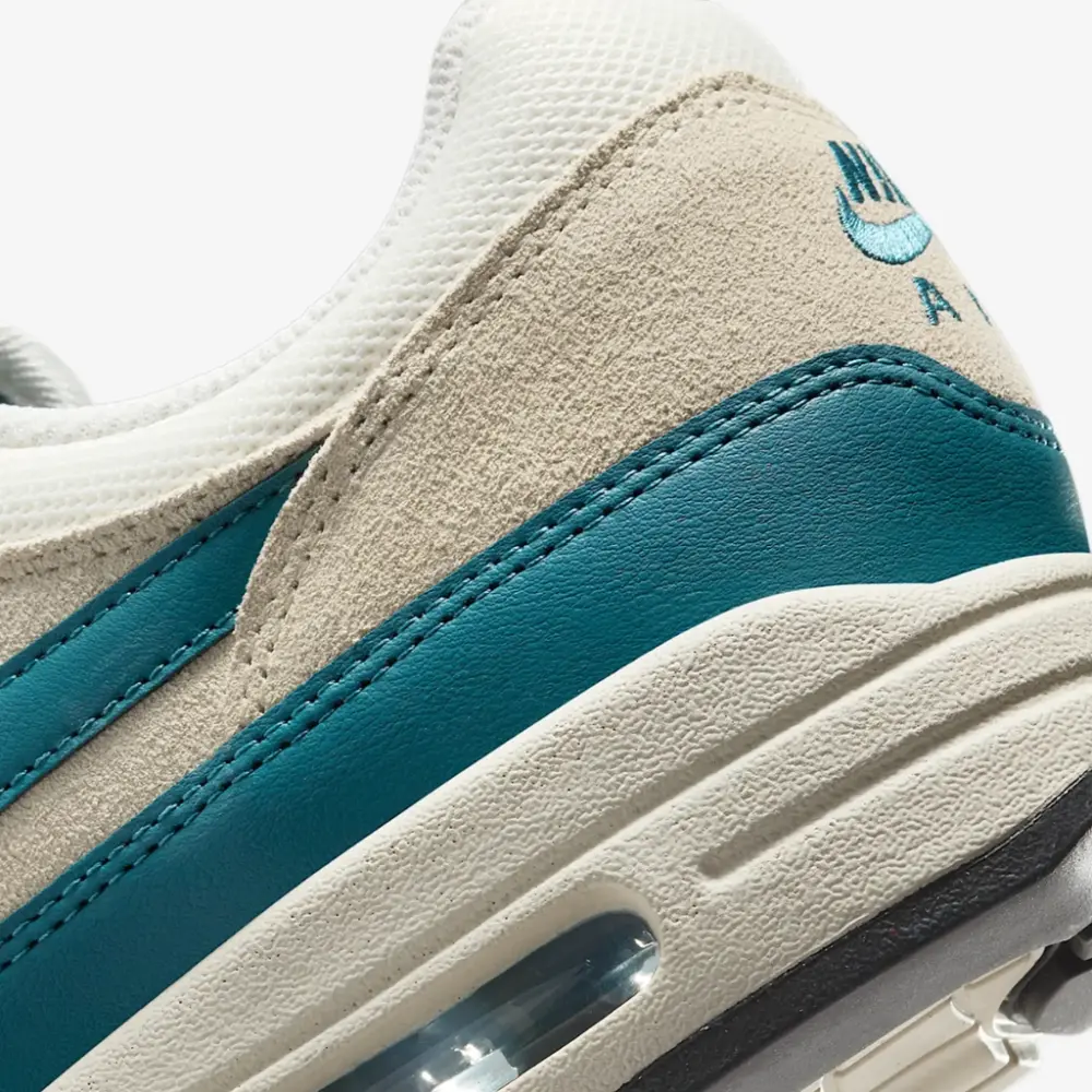 Giày Nike Air Max 1 Essential 'Soft Pearl Smokey Blue' FZ5808-011 - Ảnh 4