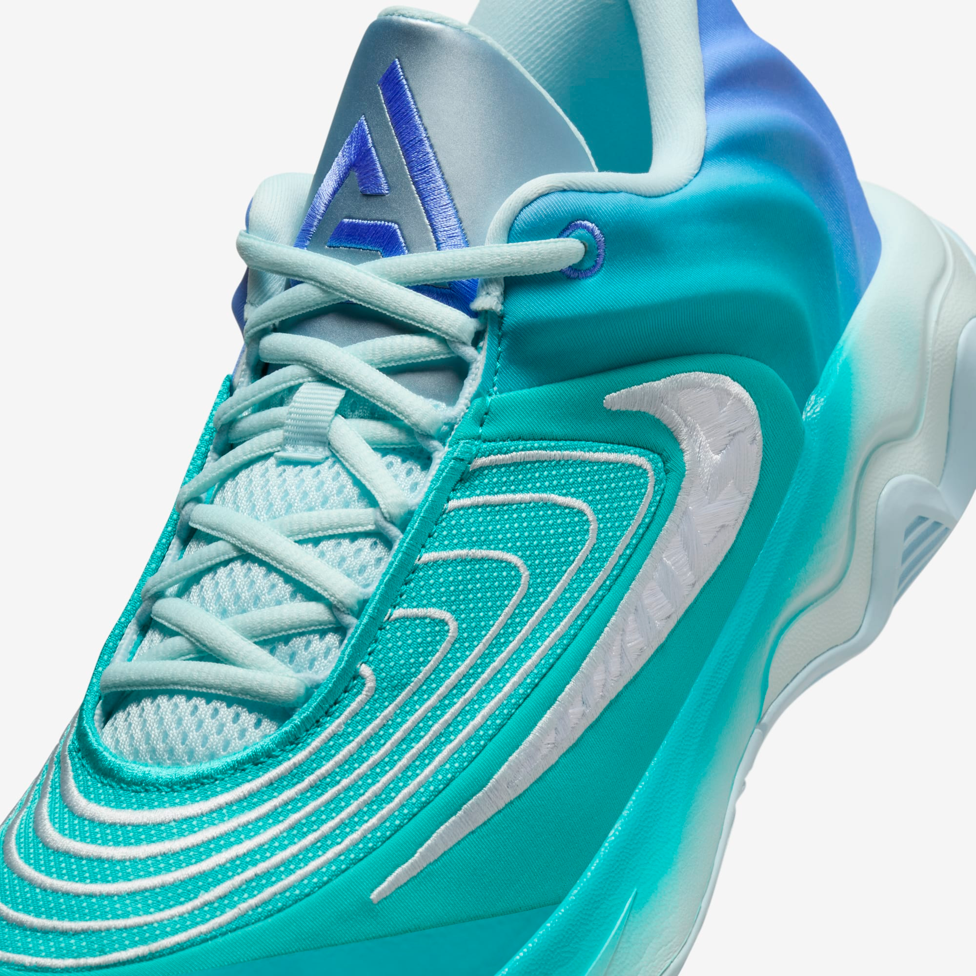 Alternative view of Giày Nike Giannis Immortality 4 ‘Christmas’ FQ3680-300