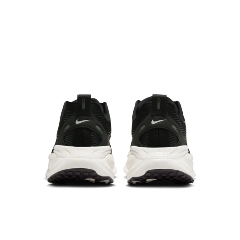 Alternative view of Giày Nike Vomero 18 'Black Coconut Milk' HM6803-007
