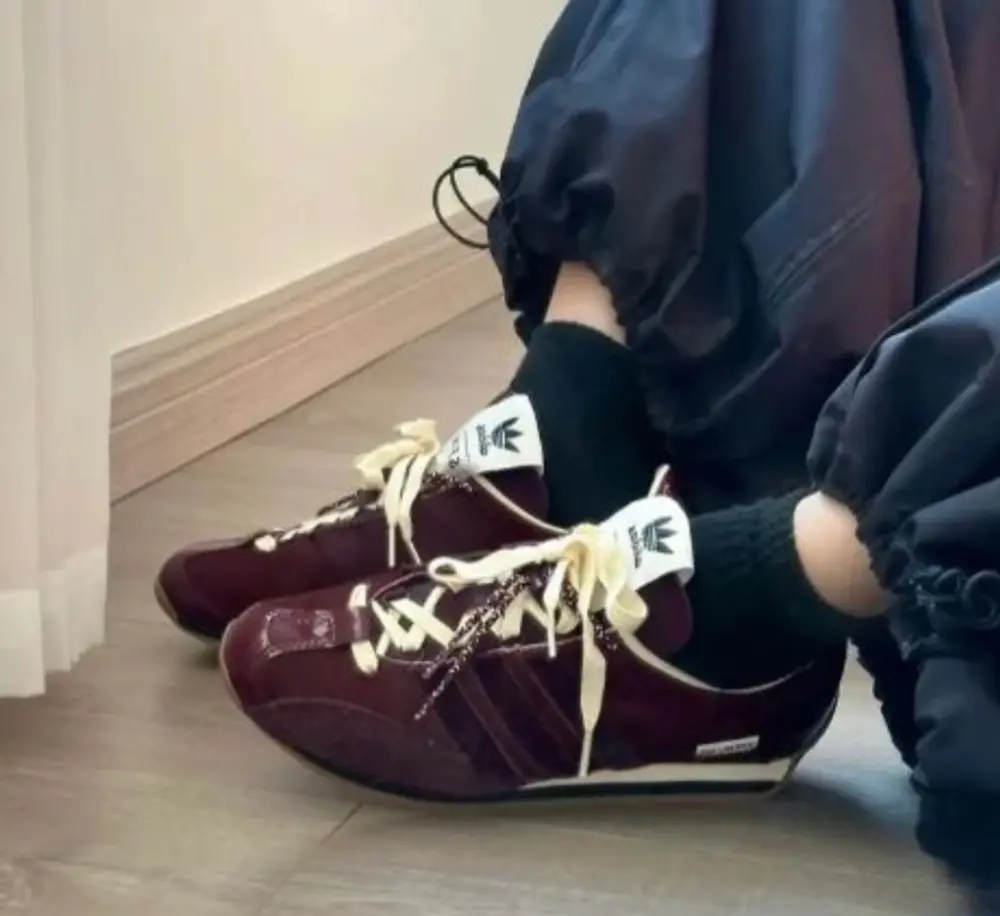 Alternative view of Giày Adidas Country OG ‘Song For The Mute Maroon’ JH9011