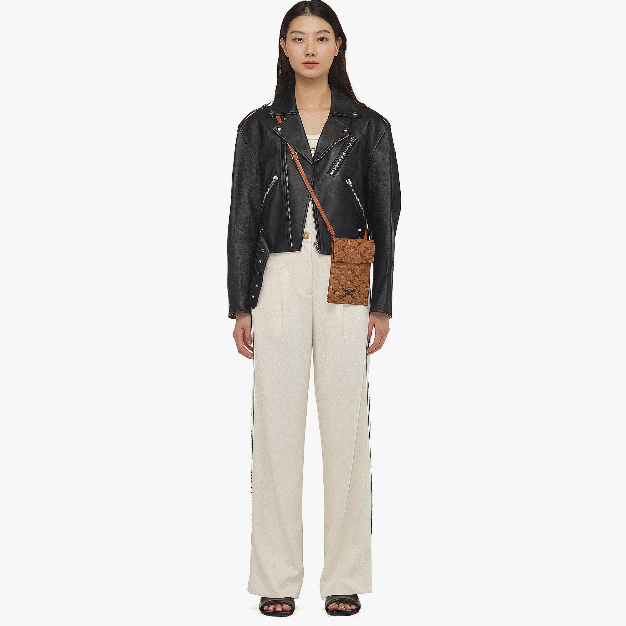 Alternative view of Túi MCM Himmel Crossbody Pouch in Lauretos MXZESAC08CO001