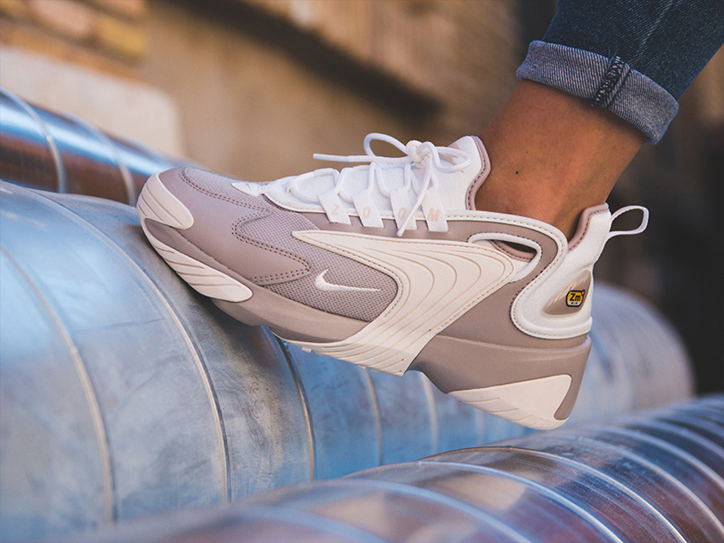 Alternative view of Giày Nike Zoom 2K ‘Moon Particle White’ AO0354-200