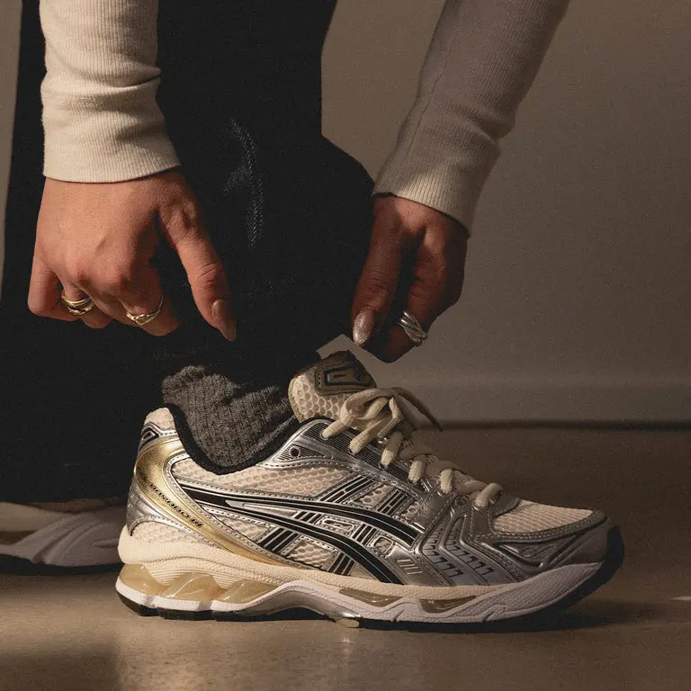 Alternative view of Giày Asics Gel Kayano 14 'Pure Silver' 1203A537-200