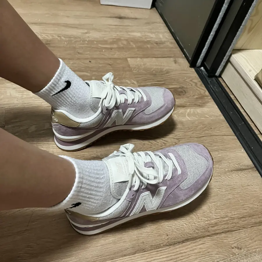 Giày New Balance 574 ‘Purple’ WL574CLC - Ảnh 5