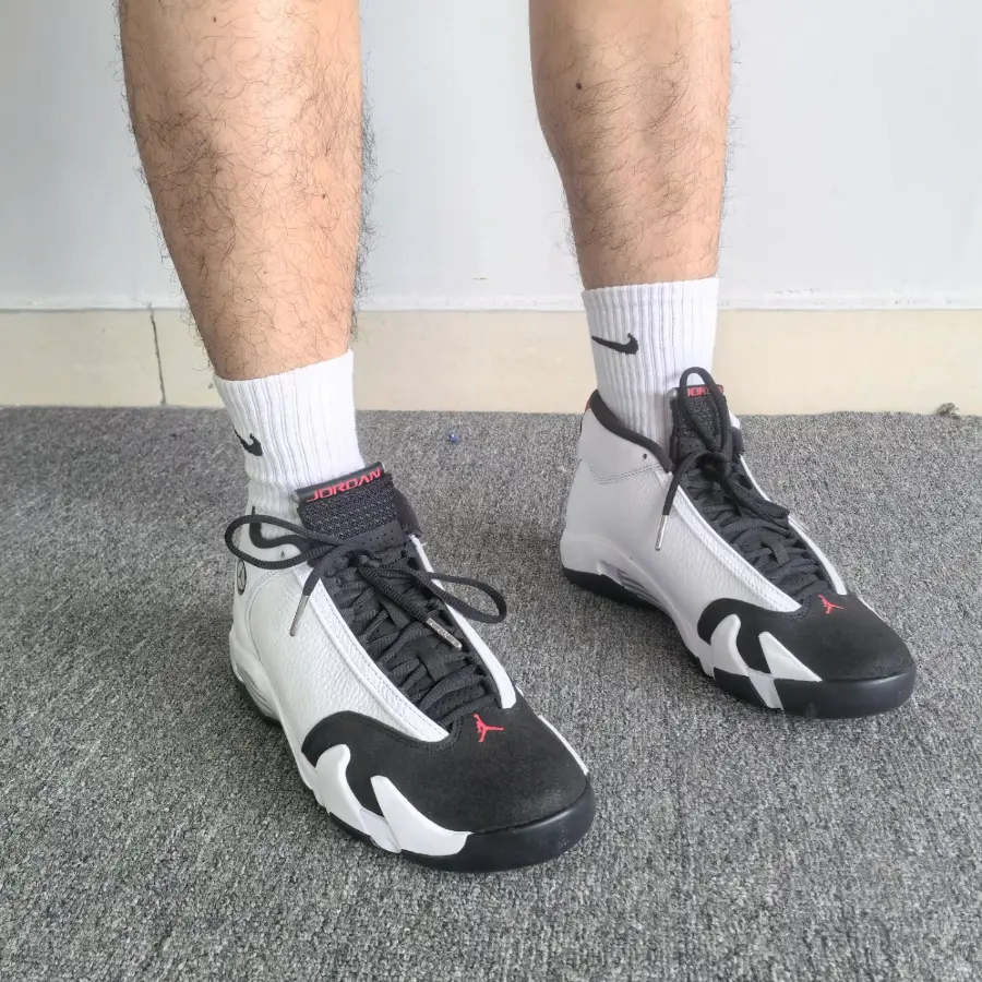 Alternative view of Giày Nike Air Jordan 14 Retro ‘Black Toe’ 487471-160