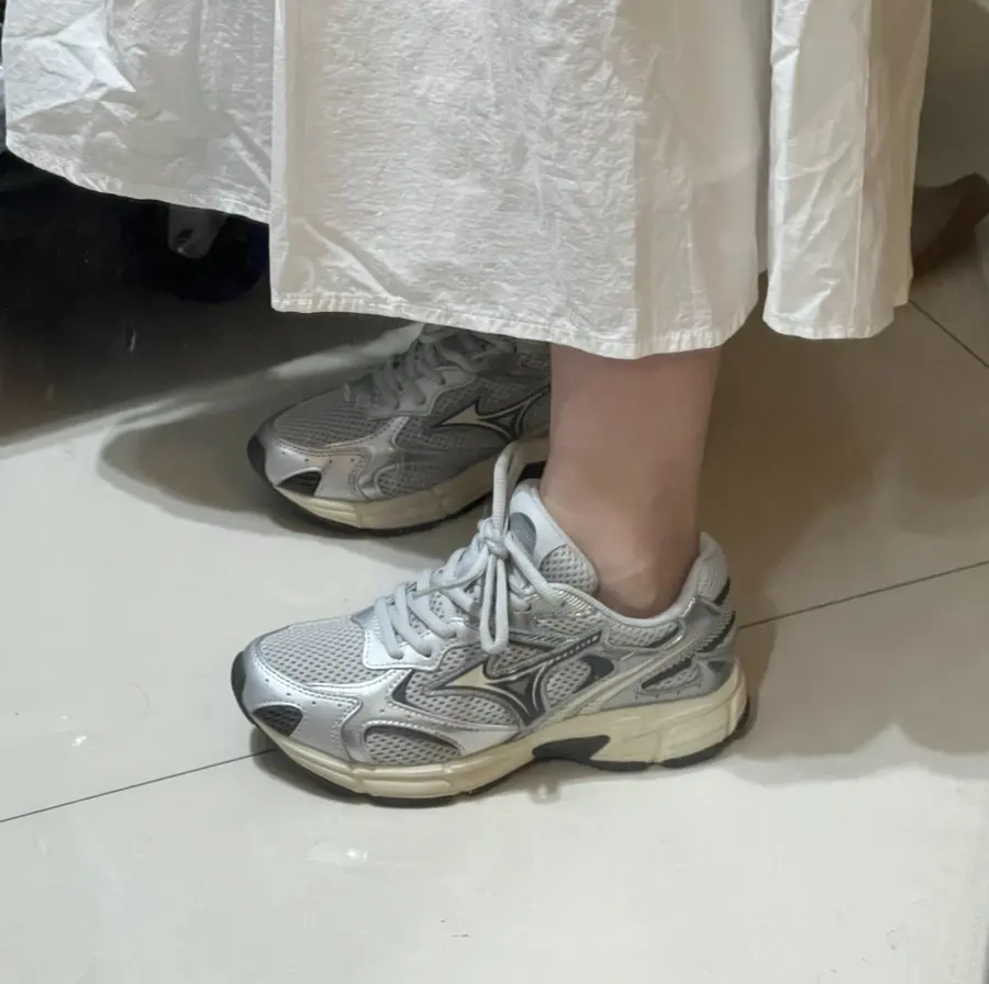 Giày Mizuno Low Top ‘Silver Grey’ D1GH222917 - Ảnh 3