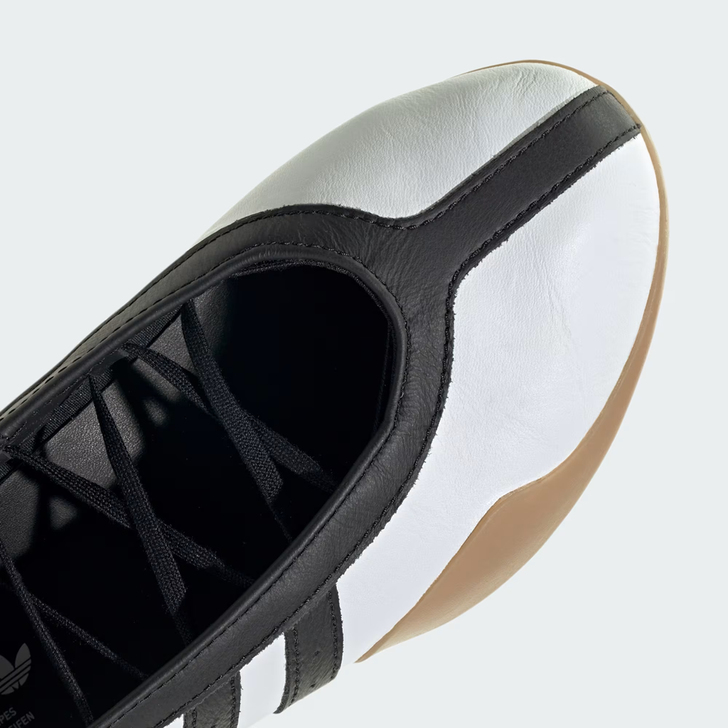 Alternative view of Giày Adidas Taekwondo Mei Ballet 'White Black' JR7030