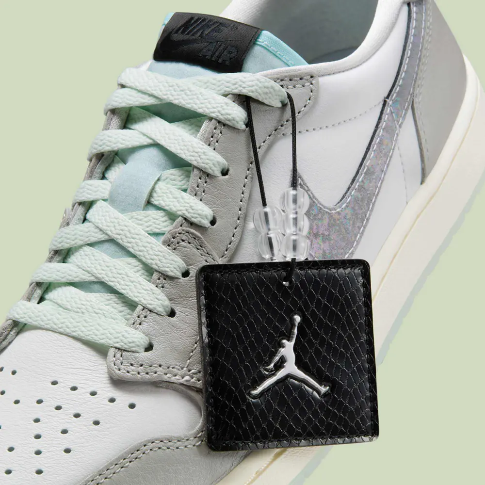 Alternative view of Giày Nike Air Jordan 1 Retro Low OG ‘Year Of The Snake’ HF3144-100