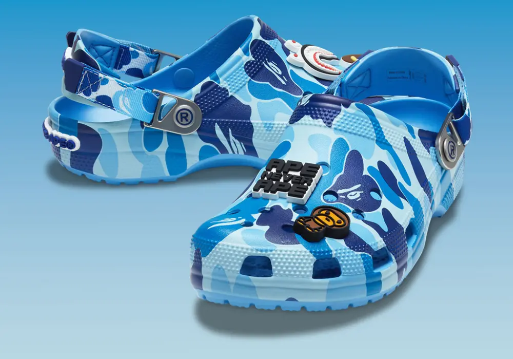 Dép Crocs Classic Clog x A Bathing Ape ABC ‘Camo Blue’ 209627-4TB - Ảnh 4