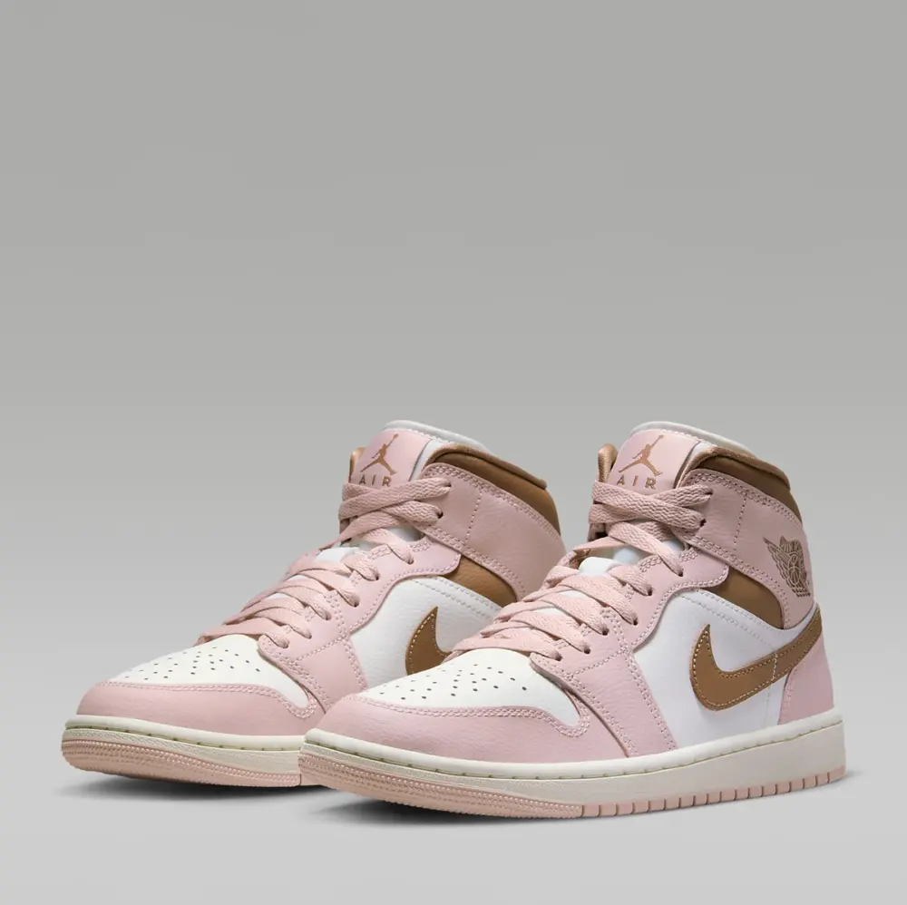 Giày Nike Air Jordan 1 Mid ‘Neapolitan’ BQ6472-620 - Ảnh 4