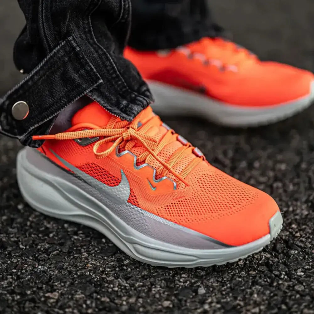 Alternative view of Giày Nike Air Zoom Pegasus 41 ‘Hyper Crimson’ HQ2938-800