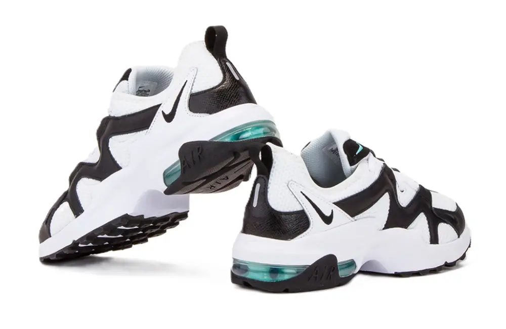 Giày Nike Wmns Air Max Graviton ‘White Black’ AT4404-101 - Ảnh 2