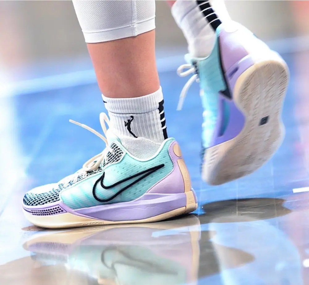 Alternative view of Giày Nike Sabrina 2 x Titan ‘Make Space’ HQ1846-001