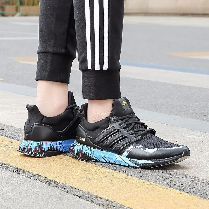 Alternative view of Giày Adidas UltraBoost DNA ‘Chinese New Year Blue Boost’ FW4321