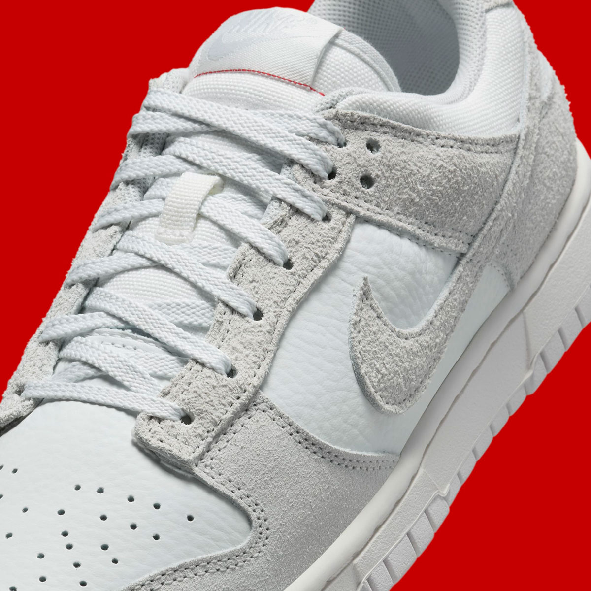 Alternative view of Giày Nike Dunk Low ‘Summit White Photon Dust’ HJ5777-100