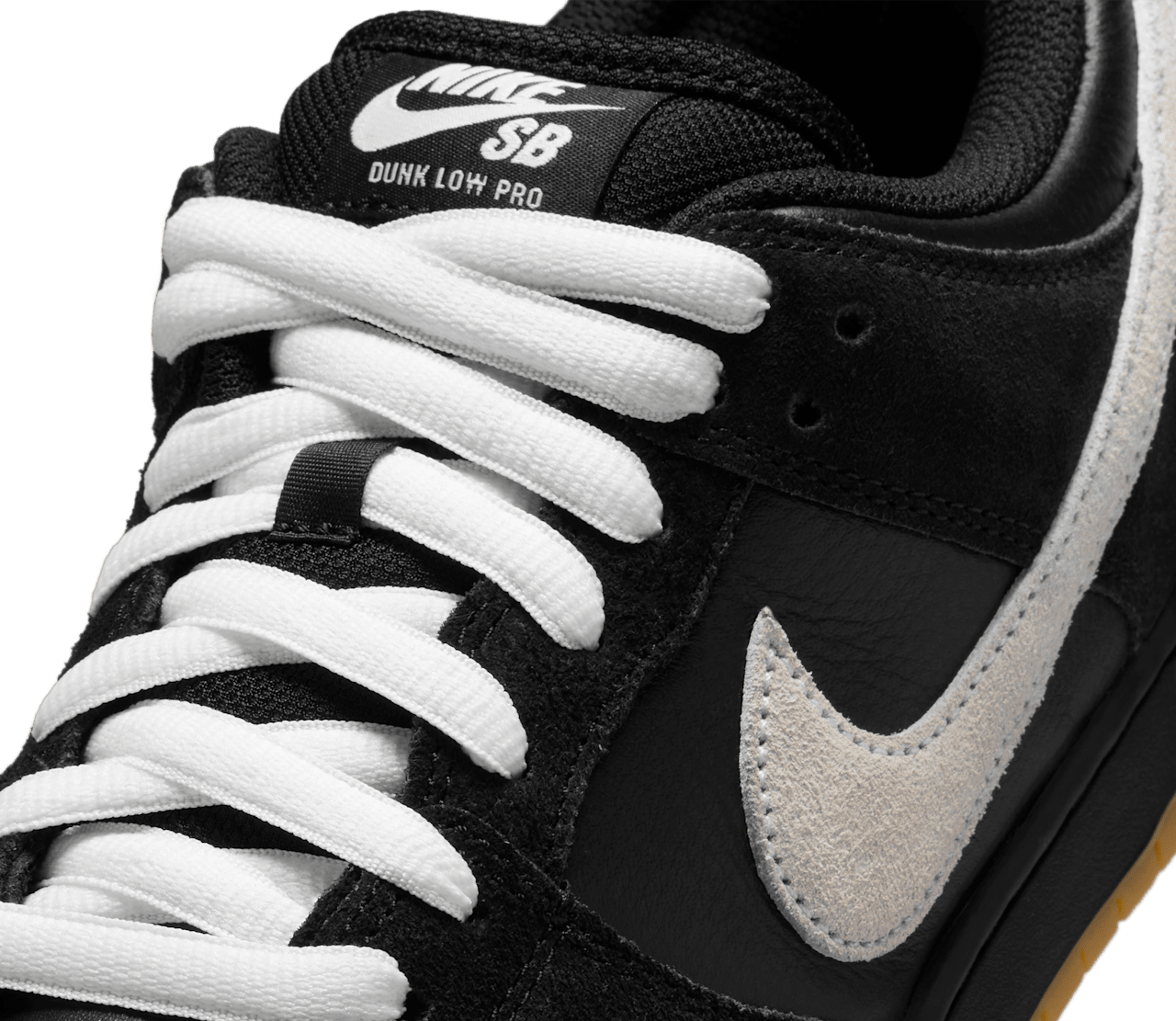 Alternative view of Giày Nike Dunk Low Pro SB ‘Black White Gum’ HF3704-003
