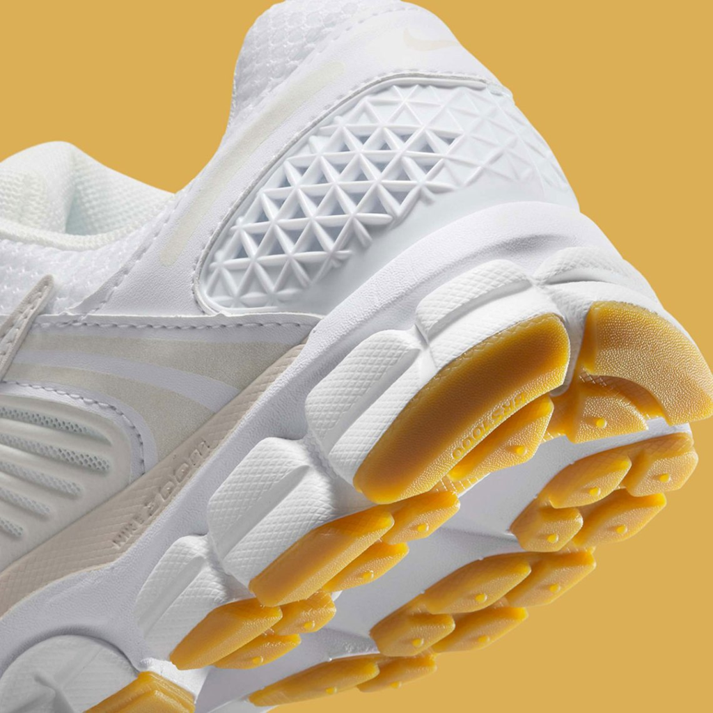 Giày Nike Air Zoom Vomero 5 'White Gum' FJ2028-104 - Ảnh 2