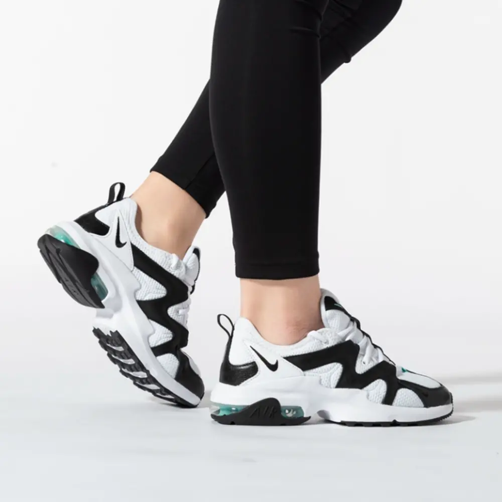 Giày Nike Wmns Air Max Graviton ‘White Black’ AT4404-101 - Ảnh 5