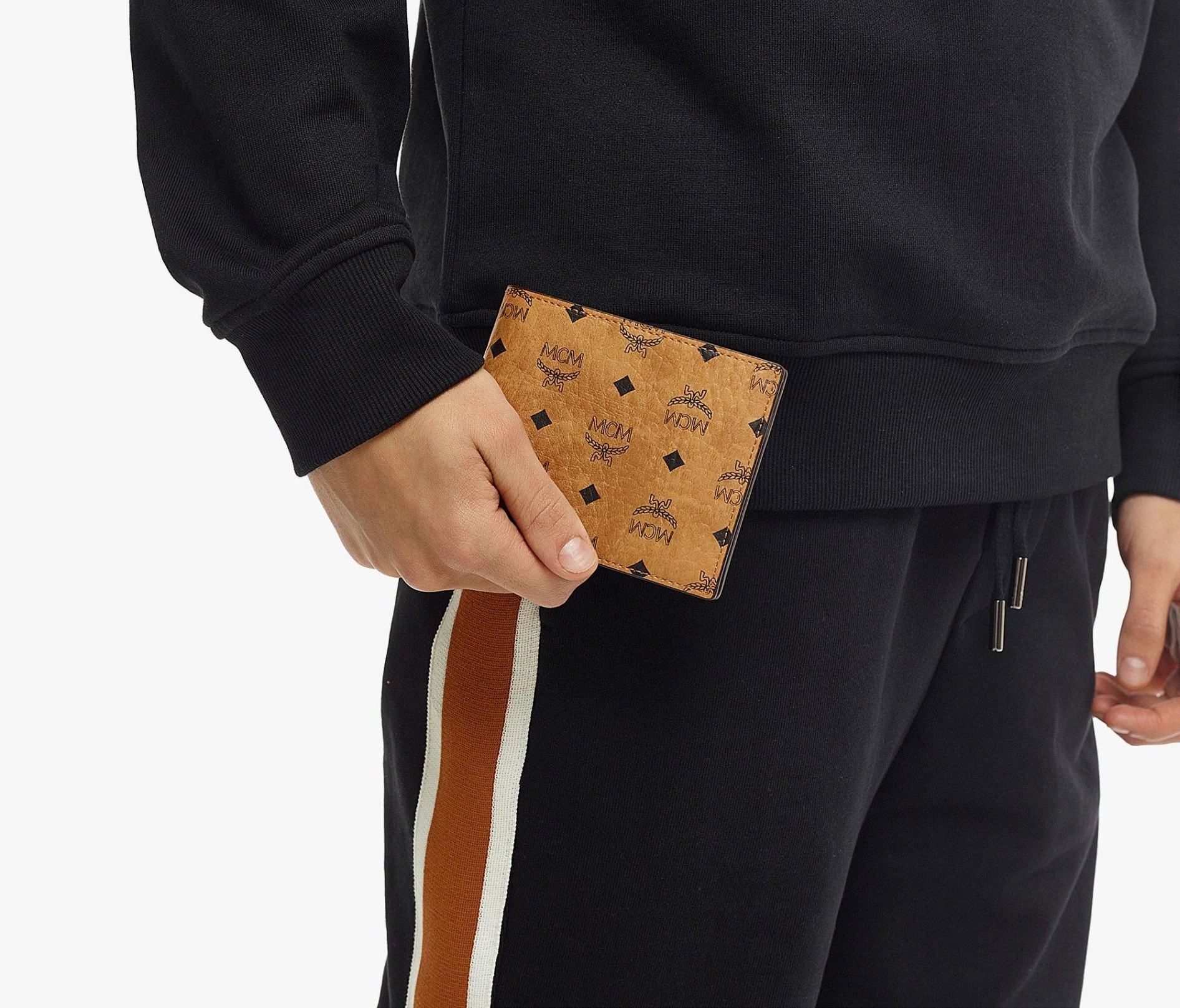 Alternative view of Ví MCM Bifold Wallet With Card Case ‘Cognac’ MXSAAVI02CO001