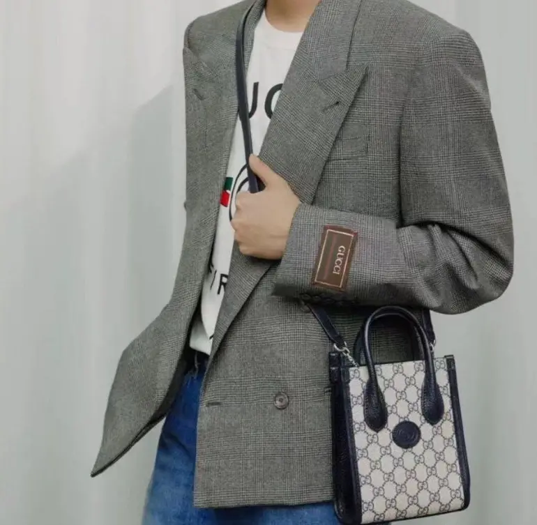 Alternative view of Túi Gucci Mini Bag With Interlocking G ‘Beige’ 671623-K9GSN-4075